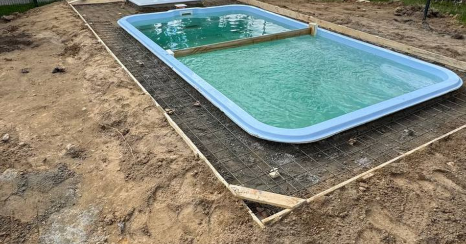 GFK Pool Calmus